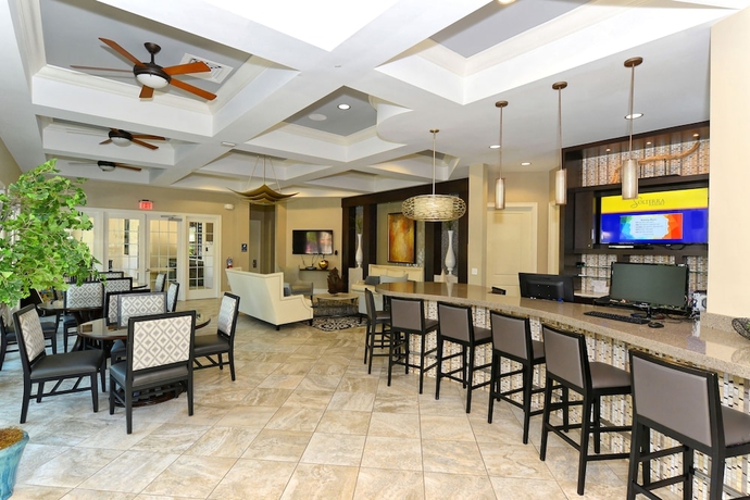 Imagen de los interiores del Hotel Villatel Village At Solterra Resort. Foto 18