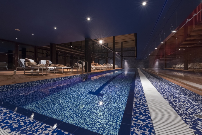 Imagen de la piscina del Hotel Villaverde and Resort - Wellness Spa and Golf. Foto 15