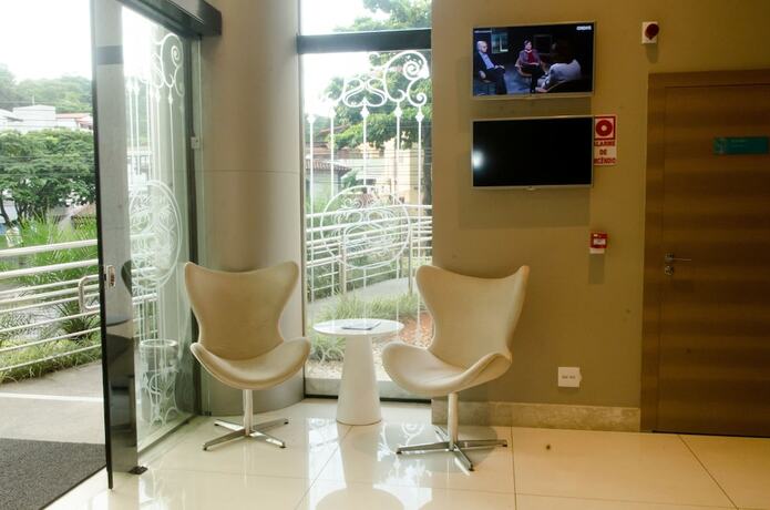 Imagen de los interiores del Hotel Ville Celestine Condo Hotel E Eventos. Foto 14