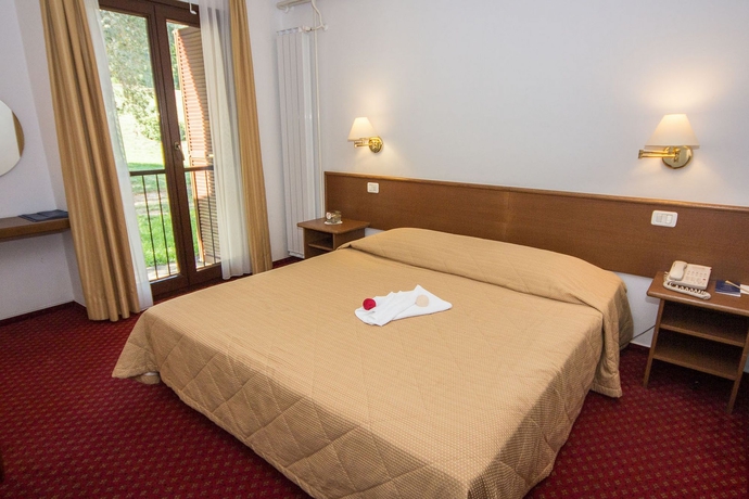 Imagen de la habitación del Hotel Ville Park. Foto 5