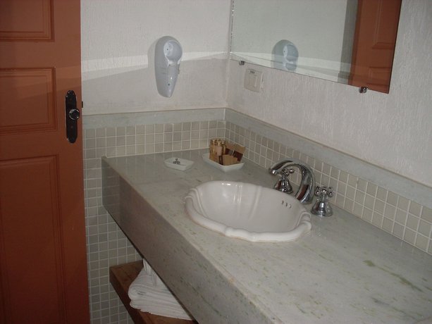 Imagen de la habitación del Hotel Ville Real. Foto 11