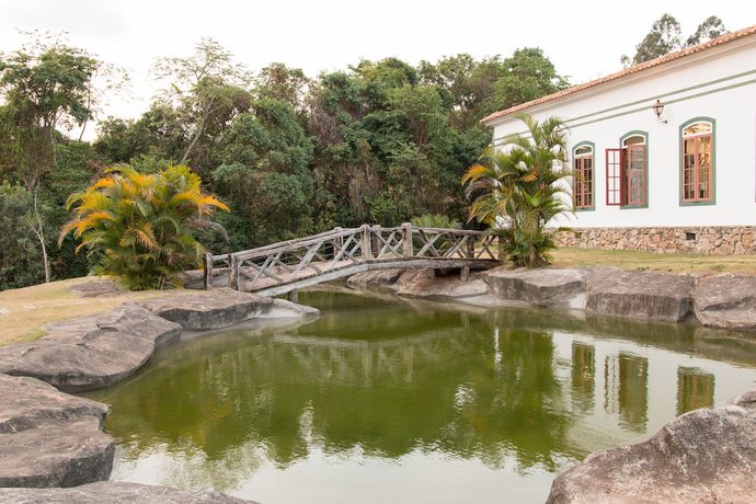 Imagen de la piscina del Hotel Ville Real. Foto 20