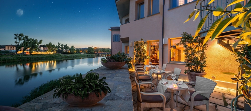 Imagen de los exteriores del Hotel Ville Sull'arno. Foto 11