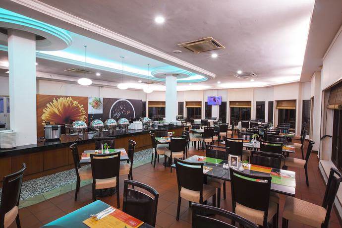Imagen del bar/restaurante del Hotel Villea Morib. Foto 3
