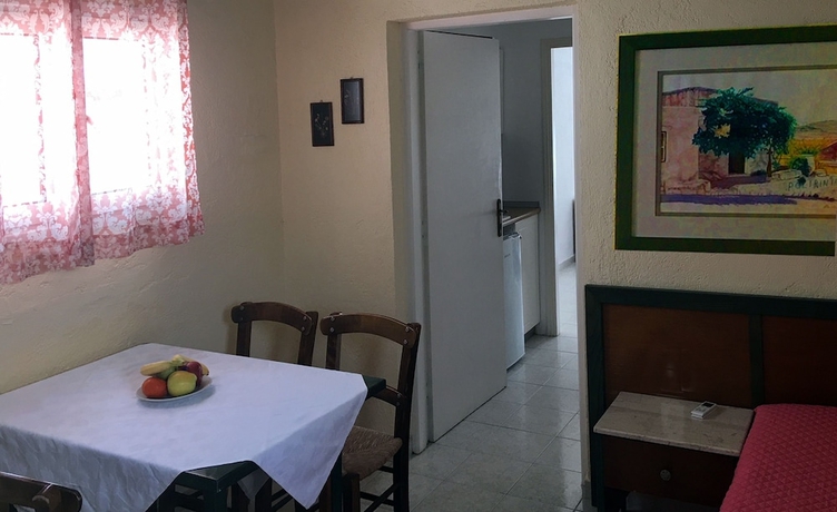 Imagen de la habitación del Hotel Villea Village. Foto 16