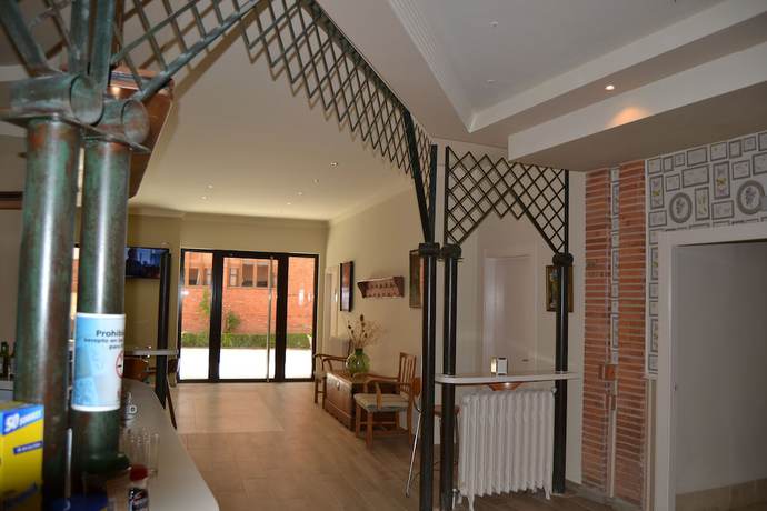 Imagen de los interiores del Hotel Villegas. Foto 20