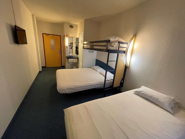 Imagen de la habitación del Hotel Villenouvelle. Foto 2