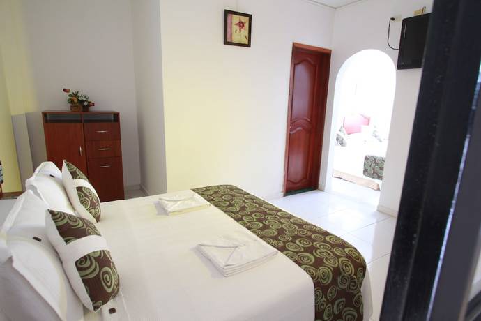 Imagen de la habitación del Hotel Villeta Resort. Foto 3