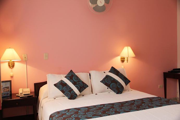 Imagen de la habitación del Hotel Villeta Resort. Foto 9