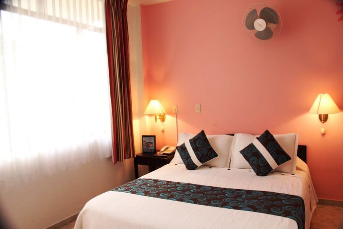 Imagen de la habitación del Hotel Villeta Resort. Foto 12