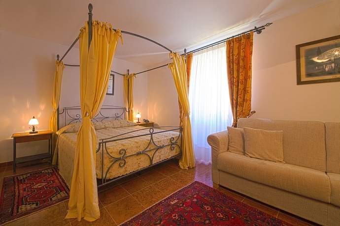 Imagen de la habitación del Hotel Villetta Phasiana. Foto 5