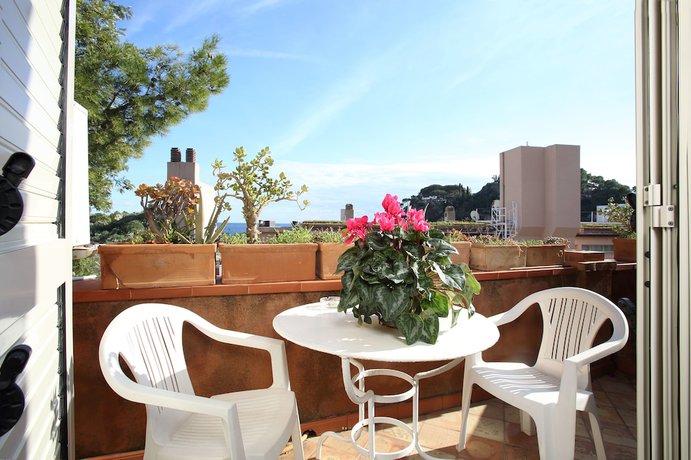 Imagen de la habitación del Hotel Villino Gallodoro. Foto 8