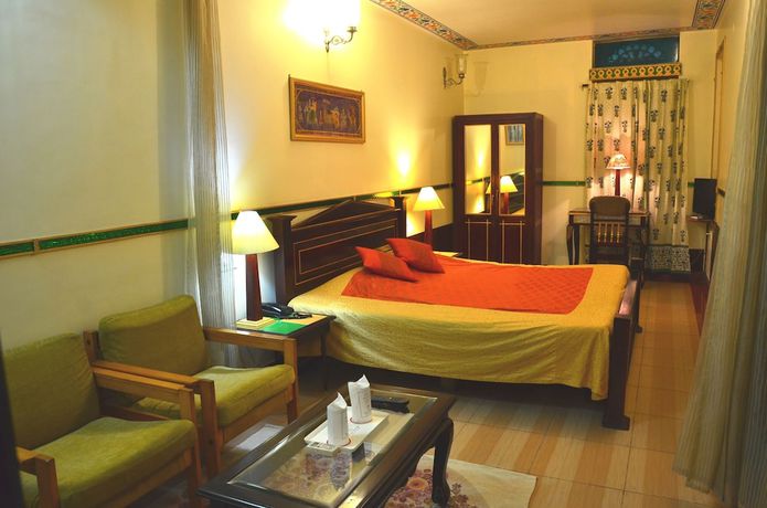 Imagen de la habitación del Hotel Vimal Heritage. Foto 18