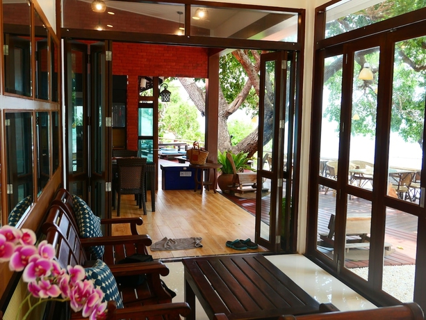 Imagen de los interiores del Hotel Vimarn Samed Resort. Foto 12