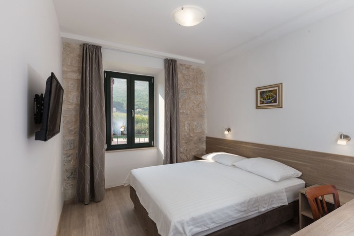 Imagen de la habitación del Hotel Vimbula. Foto 18