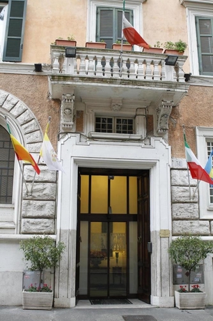 Imagen de los exteriores del Hotel Viminale. Foto 6