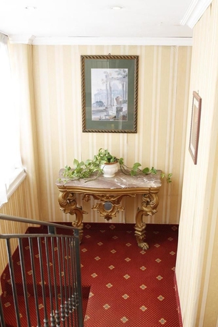 Imagen de los interiores del Hotel Viminale. Foto 10