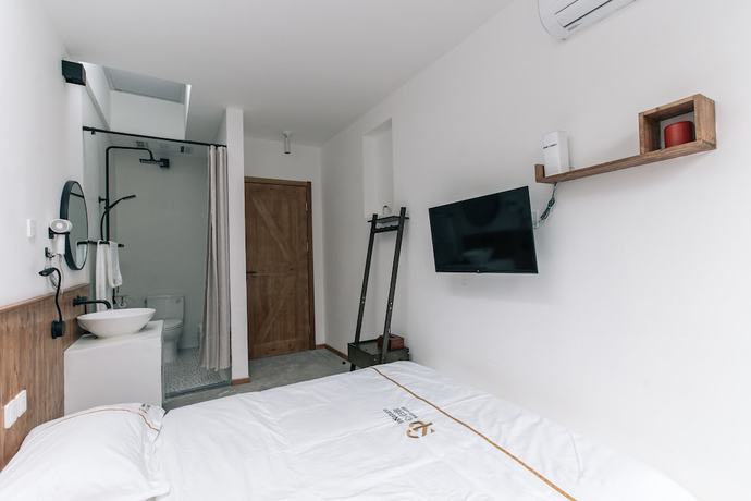 Imagen de la habitación del Hotel Vinawhisper Boutique. Foto 9