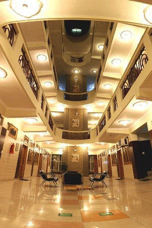 Imagen de los interiores del Hotel Vinayak, Jwalapur. Foto 12