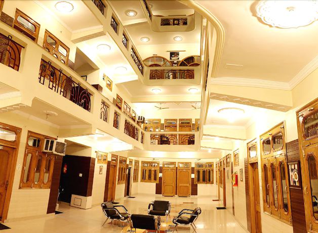 Imagen de los interiores del Hotel Vinayak, Jwalapur. Foto 14