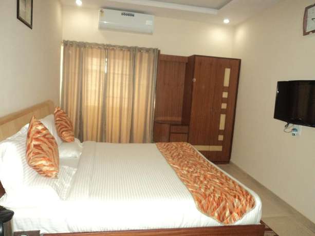 Imagen de la habitación del Hotel Vinayak Palace, Bilaspur. Foto 8