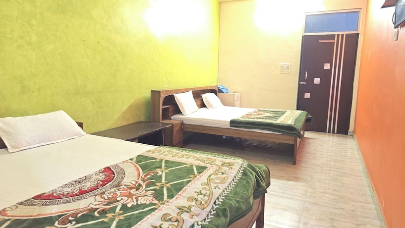 Imagen de la habitación del Hotel Vinayak Palace, Mathura. Foto 3