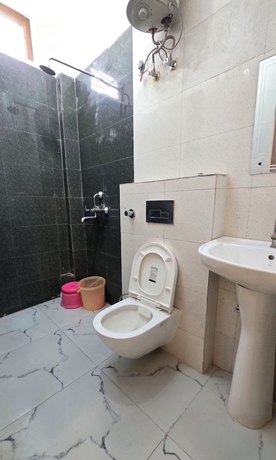 Imagen de la habitación del Hotel Vinayak Palace, Mathura. Foto 10