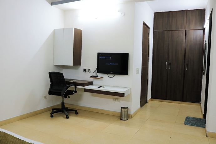 Imagen de la habitación del Hotel Vinayak Stay Sector 43. Foto 8