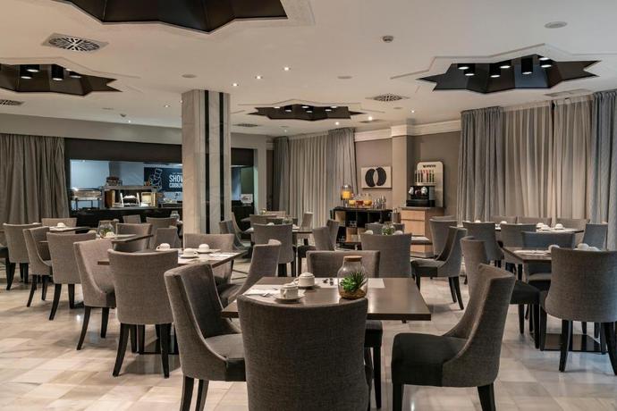 Imagen del bar/restaurante del Hotel Vincci Albayzin. Foto 3