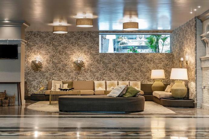 Imagen de los interiores del Hotel Vincci Albayzin. Foto 9