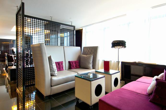 Imagen de los interiores del Hotel Vincci Capitol. Foto 12