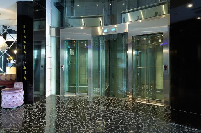 Imagen de los interiores del Hotel Vincci Capitol. Foto 13