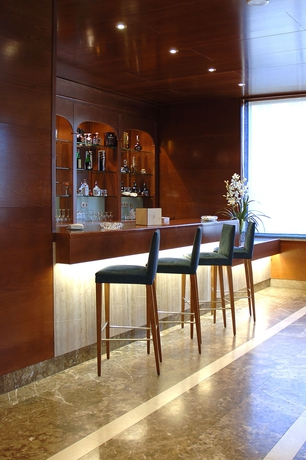 Imagen del bar/restaurante del Hotel Vincci Ciudad De Salamanca. Foto 2