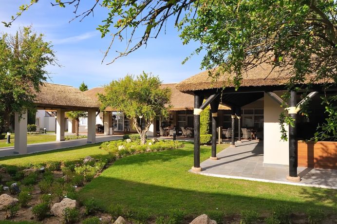 Imagen del bar/restaurante del Hotel Vincci Costa Golf. Foto 5