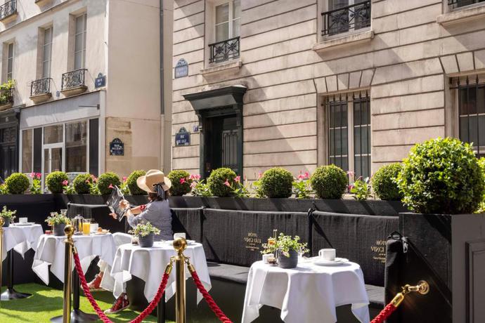 Imagen de los interiores del Hotel Vincci Due. Foto 7