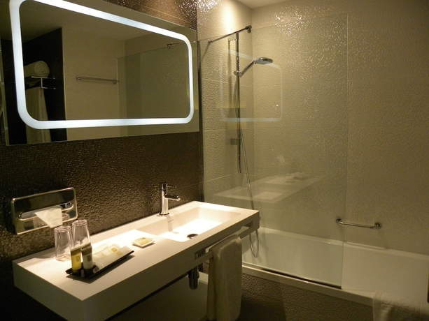 Imagen de la habitación del Hotel Vincci Gala. Foto 11