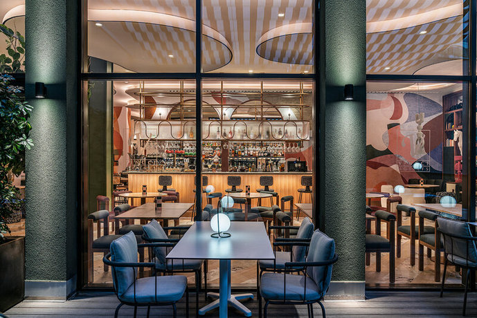 Imagen del bar/restaurante del Hotel Vincci Gala. Foto 4