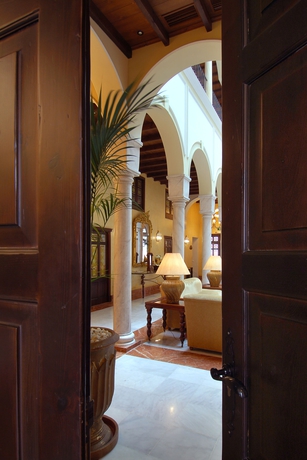 Imagen de los interiores del Hotel Vincci La Rabida. Foto 15