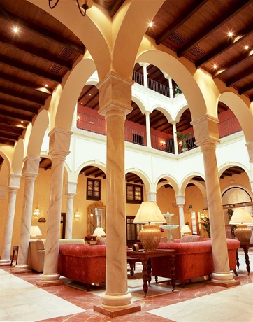 Imagen de los interiores del Hotel Vincci La Rabida. Foto 16