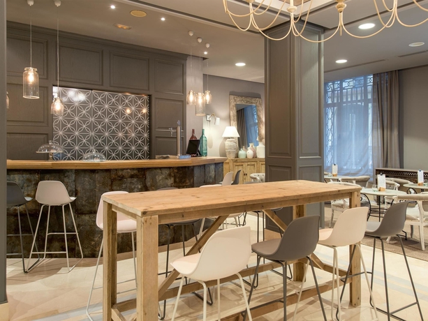 Imagen de los interiores del Hotel Vincci Lys. Foto 17