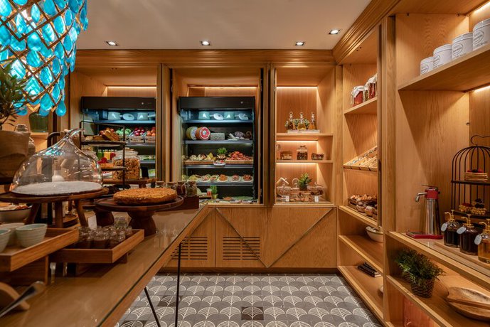 Imagen del bar/restaurante del Hotel Vincci Madrid Centrum. Foto 4