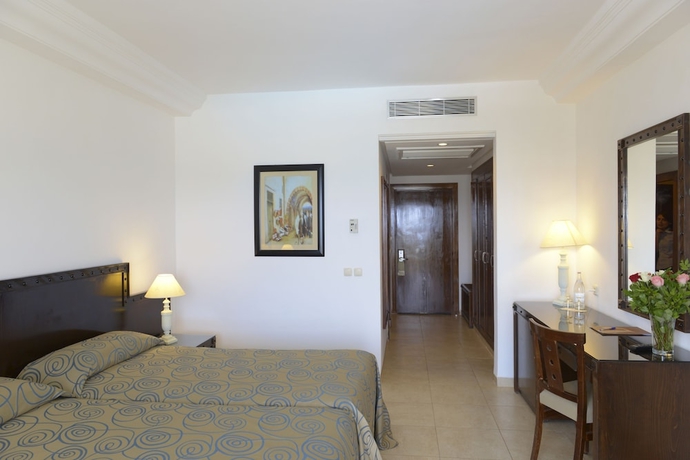 Imagen de la habitación del Hotel Vincci Marillia. Foto 5