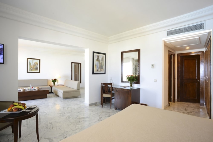 Imagen de la habitación del Hotel Vincci Marillia. Foto 12