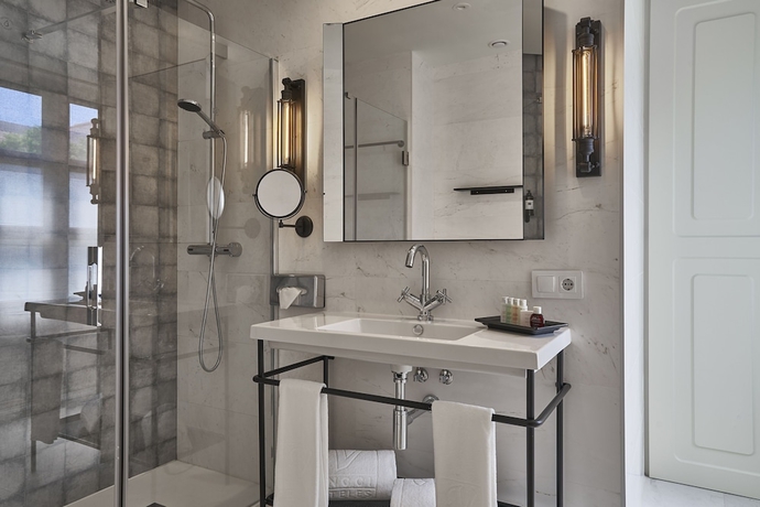 Imagen de la habitación del Hotel Vincci Molviedro. Foto 13