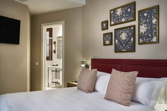 Imagen de la habitación del Hotel Vincci Molviedro Suites. Foto 3