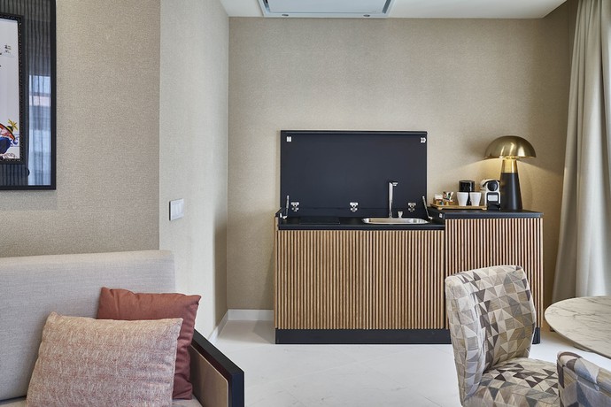 Imagen de la habitación del Hotel Vincci Molviedro Suites. Foto 4