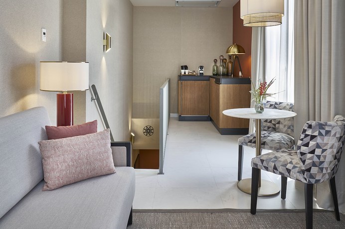 Imagen de la habitación del Hotel Vincci Molviedro Suites. Foto 19