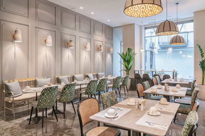Imagen del bar/restaurante del Hotel Vincci Palace. Foto 4
