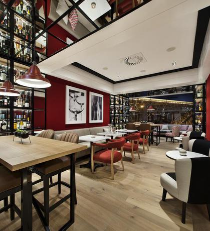 Imagen general del Hotel Vincci Ponte De Ferro. Foto 13