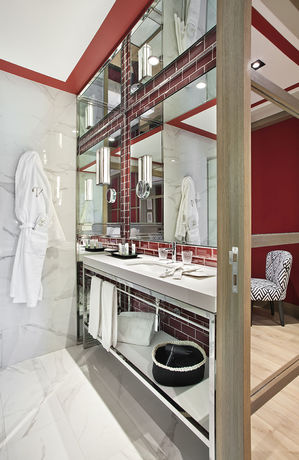 Imagen de la habitación del Hotel Vincci Ponte De Ferro. Foto 9